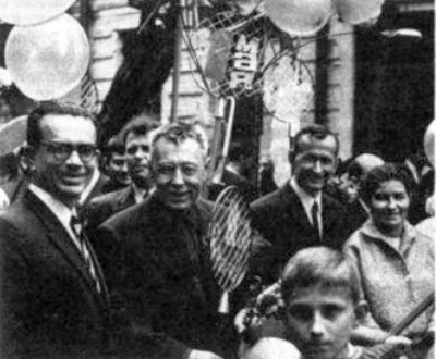 1 мая 1968 года. Слева направо: В.М.Глушков, Г.Е.Пухов, Б.Н.Малиновский, О.Н.Малиновская
