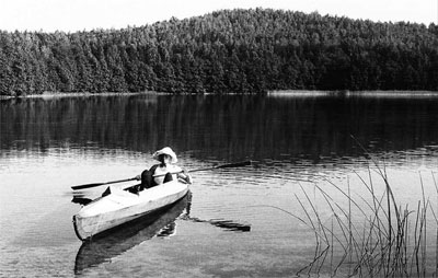 Ю.А. Виноградов — автор фотографий о Миасово в байдарке на озере