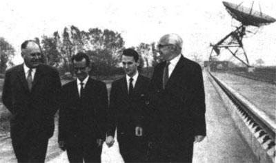 С.А. Лебедев (второй слева) во время поездки в Англию (Кембридж, 1964 г.)