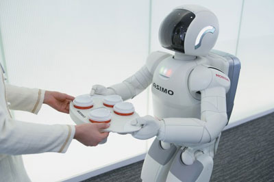 Cкоро каждого человека будут обслуживать не менее трех роботов.