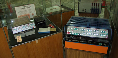 Микропроцессор серии 587 и одноплатная микро-ЭВМ “Электроника НЦ-01”