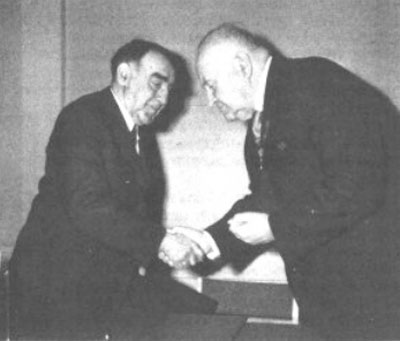 И.С. Брук (слева) и А.Л. Минц (70-е гг.)