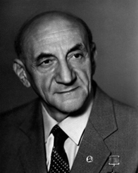 Борис Евсеевич Черток (1912 – 2011) 