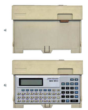 Внешний вид адаптера программируемого порта МК-95 (а) и адаптера с установленным МК-95С (б)